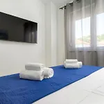 J&j New Modern Elegant With Balcony And Loggia - Free Private Parking Fast Wi-fi And 3 Air Conditioners * Pula