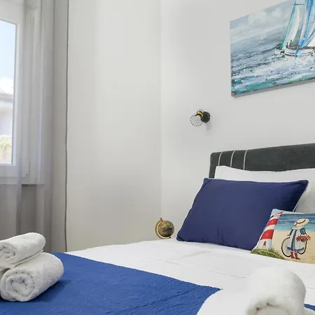公寓 J&j New Modern Elegant With Balcony And Loggia - Free Private Parking Fast Wi-fi And 3 Air Conditioners